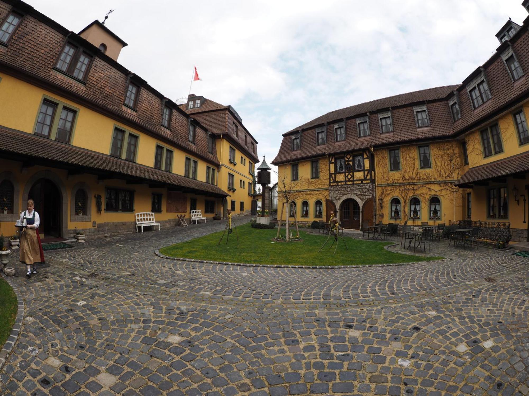 Hotel Leicht Biebelried Экстерьер фото
