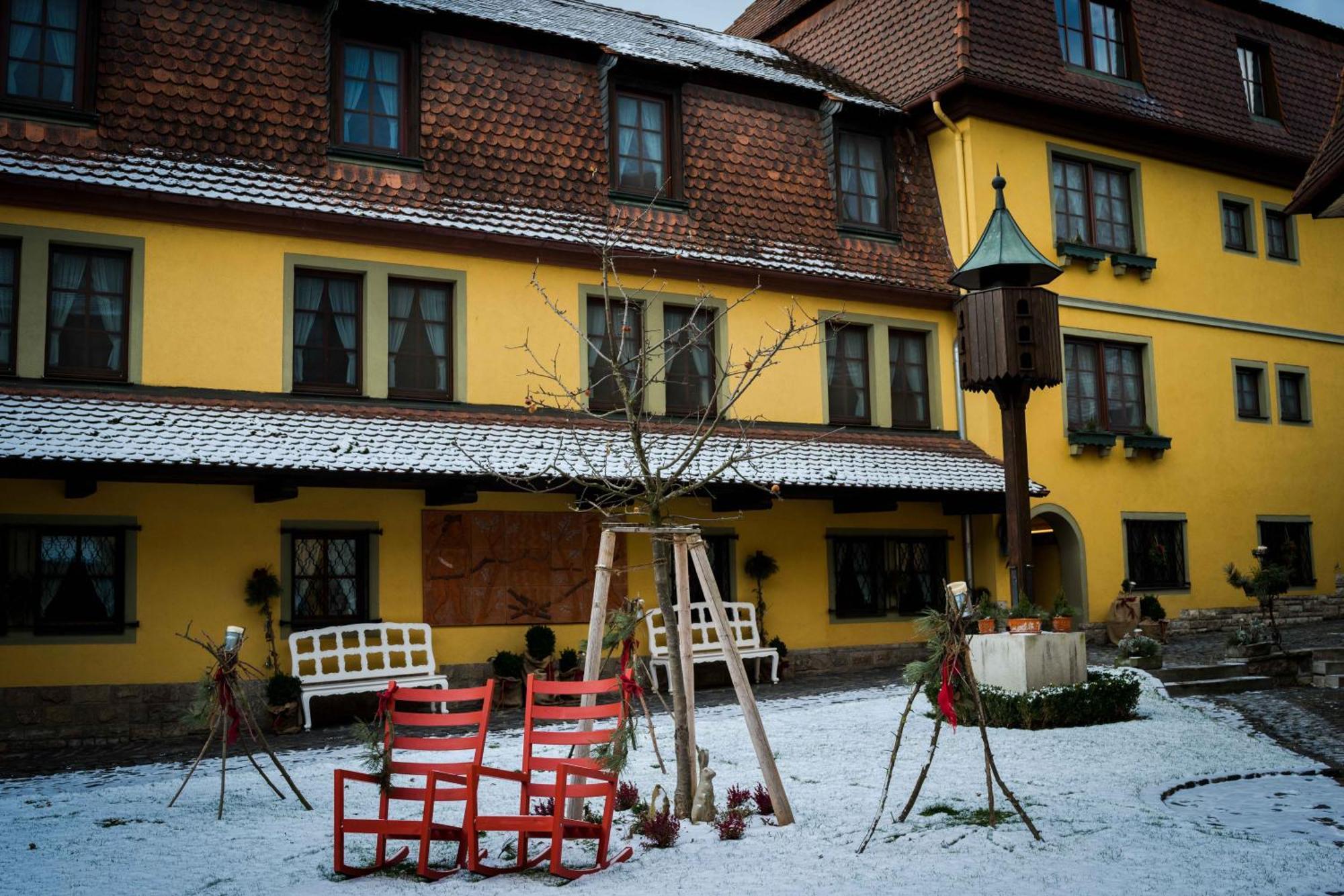 Hotel Leicht Biebelried Экстерьер фото